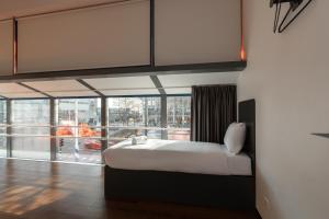 Quadruple Room room in easyHotel Rotterdam City Centre