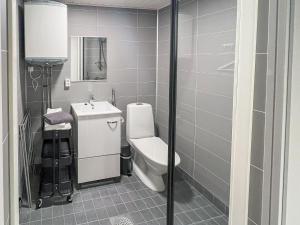 Holiday Home Rakkaranta c- henry ford cabin two skipa by Interhome