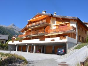 Apartment Caroubier 6 by Interhome