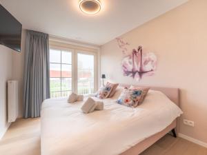 Apartment Whispering Waves with parking & terrace by Interhome