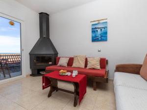 Apartment Mar i Muntanya II by Interhome