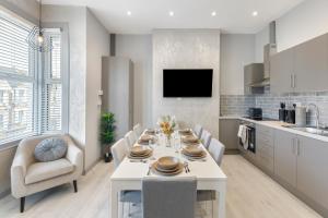 Wembley Luxury 3 Bedroom