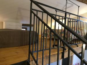 une chambre d hôtes avec petit dejeuner