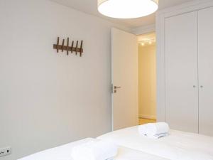 Saldanha Spacious Apt with AC Terrace and Garage