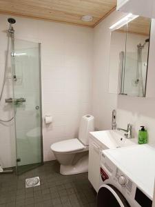 Rauhallinen studio isolla parvekkeella