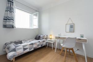 Ultra Central Large 2 Bdr near Massena Square