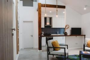 Artist’s corner in central Caldas