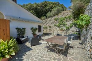 Marciana Hills Apartments