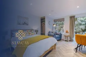 No.6 - Studio Apartment with Private Terrace - Baslow