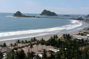 Isla De La Piedra - Barrón