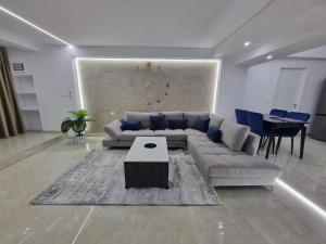 Mon Privé Apartment Tirana