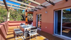 Pinogolf Elviria Marbella with free parking, wifi, pool and large terrace