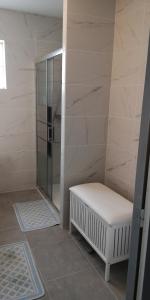 Maisons de vacances 1er etage d-une grande maison : photos des chambres