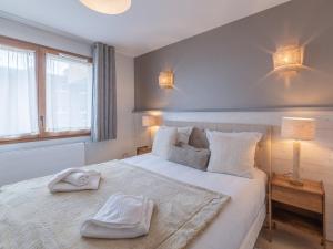 Bel appartement à lAlpe dHuez, proche pistes et équipements confort, avec wifi et parking - FR-1-645-57