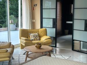 B&B / Chambres d'hotes La perle rouge A Panazol : photos des chambres