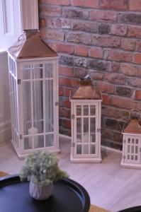 Spire entire apartment no kitchen