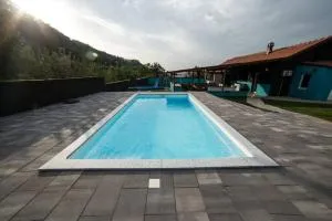 BlackMintHouse - Rakovac