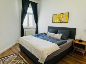 AltstadtNest - Stadtzentrum! Großes & Stylisches Apartment mit Boxspringbett & Smart-TV