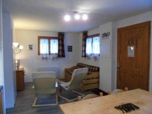 Chalet Arrondaz - 3 Pièces pour 6 Personnes MAE-8924
