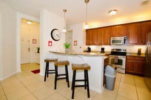 Vista Cay at Epic Universe - Luxury 4 bedroom condo