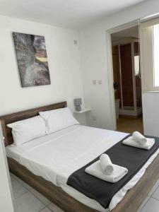 Seafront and Views Mellieha Bay 3Bed Minutes Walk to the Beach By Homely