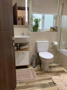 Fl 3 TaLonza luxury with hot tub by Homely