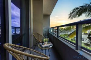Rooftop Pool - Hollywood Beach Boardwalk