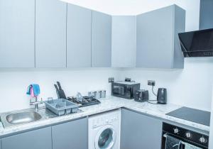 Aylesbury Apartment 1 with free parking