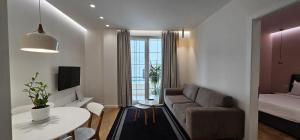 TAM Skanderbeg Square City Center Apartment No3