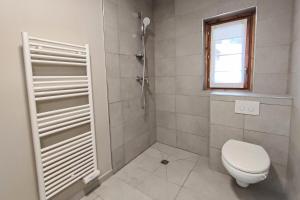 Chalets CHALET LUMI - Chalet CHALET GASPESIE pour 8 Personnes 474 : photos des chambres