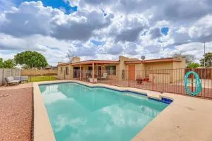 Charming Home with Pool - Near Mesa Arts Center! - Sunview