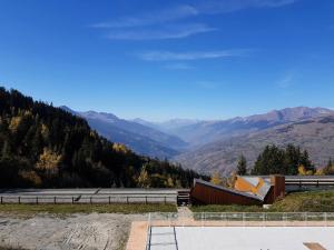 Résidence Adret - Studio 4 personnes à Arc 1600 proche des pistes et des commerces. MAE-1776