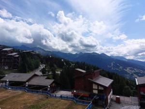 Résidence Tournavelles - Appartement 3 pièces en duplex pour 6 personnes, au pied des pistes et des commerces, proche de lESF et de la garderie dans le MAE-1870