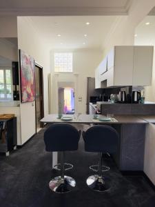 Elegant Apartment 20m From The Beach, Ostia Center