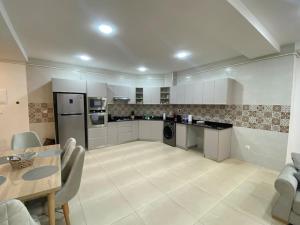 High standing apartment Said Hamedine