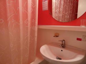 Résidence Belles Challes - Studio 4 personnes à Arc 1800 skis aux pieds et proche des commerces dans le village du Charvet MAE-2200