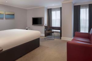 Deluxe King Room room in DoubleTree by Hilton Bristol City Centre