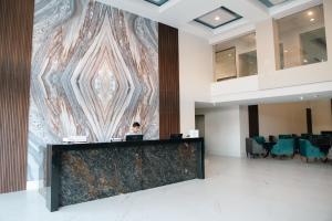 HIGH GARDEN GRAND HOTEL