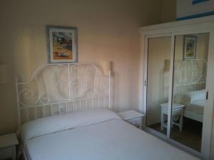 Chalet 2 dormitorios, cerca CC Yumbo