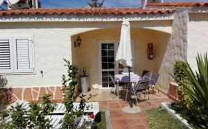 Chalet 2 dormitorios, cerca CC Yumbo