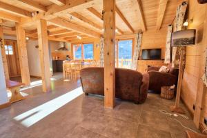 Résidence Le Champ De La Caille - Charmant chalet typique avec de superbes vues montagnes MAE-3254