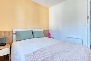 Belle Vue - T5 rénové avec balcon et parking