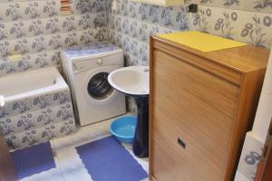 Apartments with parking space Novi Vinodolski - 22393