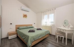 Nice Home In Vodnjan With Kitchen