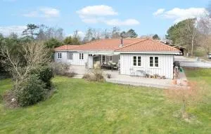 Awesome Home In Gilleleje With Kitchen - Græsted