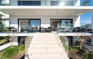 2 Bedroom Awesome Apartment In Bibinje