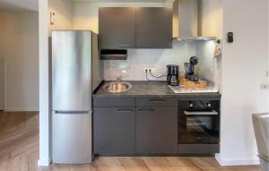 2 Bedroom Lovely Home In Spier