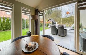 2 Bedroom Lovely Home In Spier