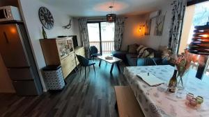 Résidence Le Cheval Blanc - 4 pièces 79 personnes de 55 m² MAE-9461