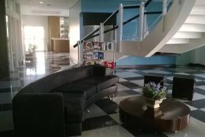 Flat 1 qto, piscina, loc central